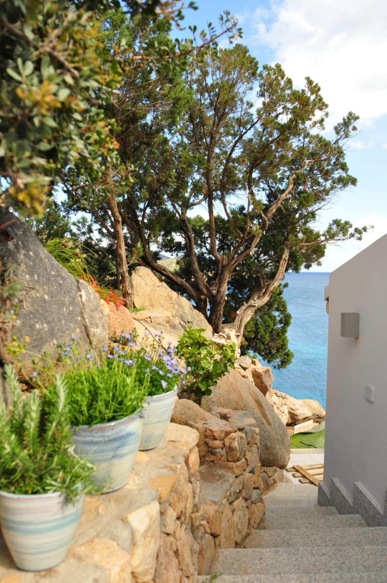 Belocations - Villa And Beach On The Rocks Torre delle Stelle Exterior photo